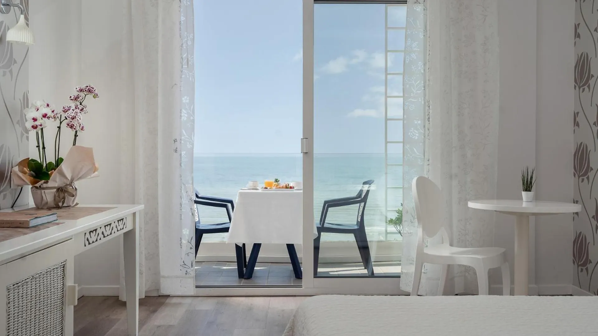 Hotel Mediterraneo Riccione