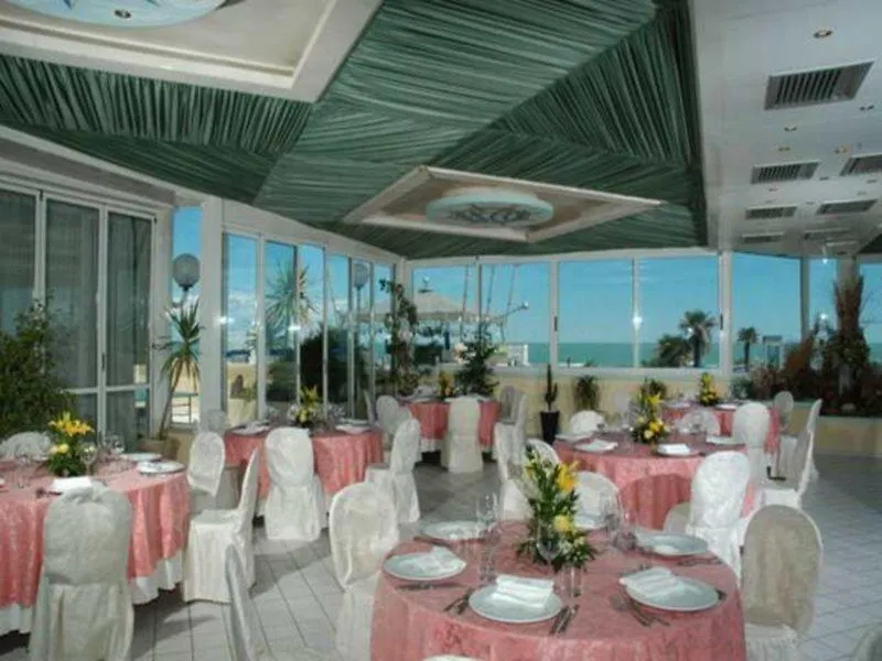 Hotel Mediterraneo Riccione 4*,